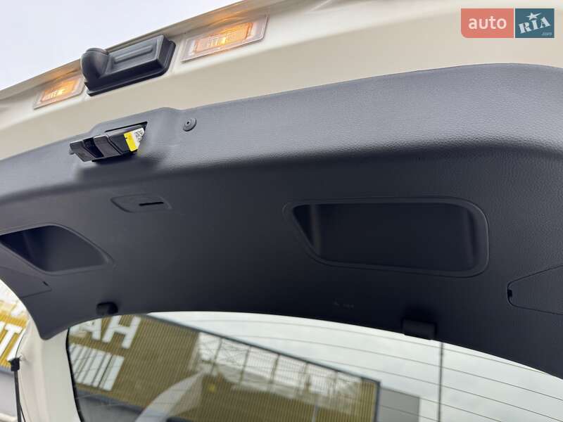 Позашляховик / Кросовер Kia Stonic 2022 в Києві