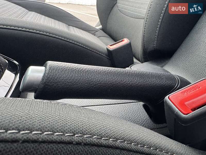 Позашляховик / Кросовер Kia Stonic 2022 в Києві