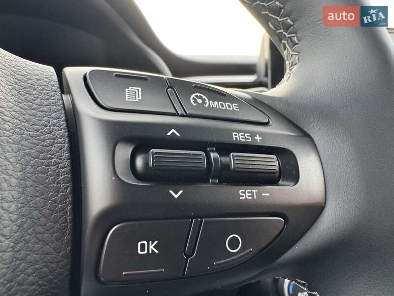 Позашляховик / Кросовер Kia Stonic 2022 в Києві