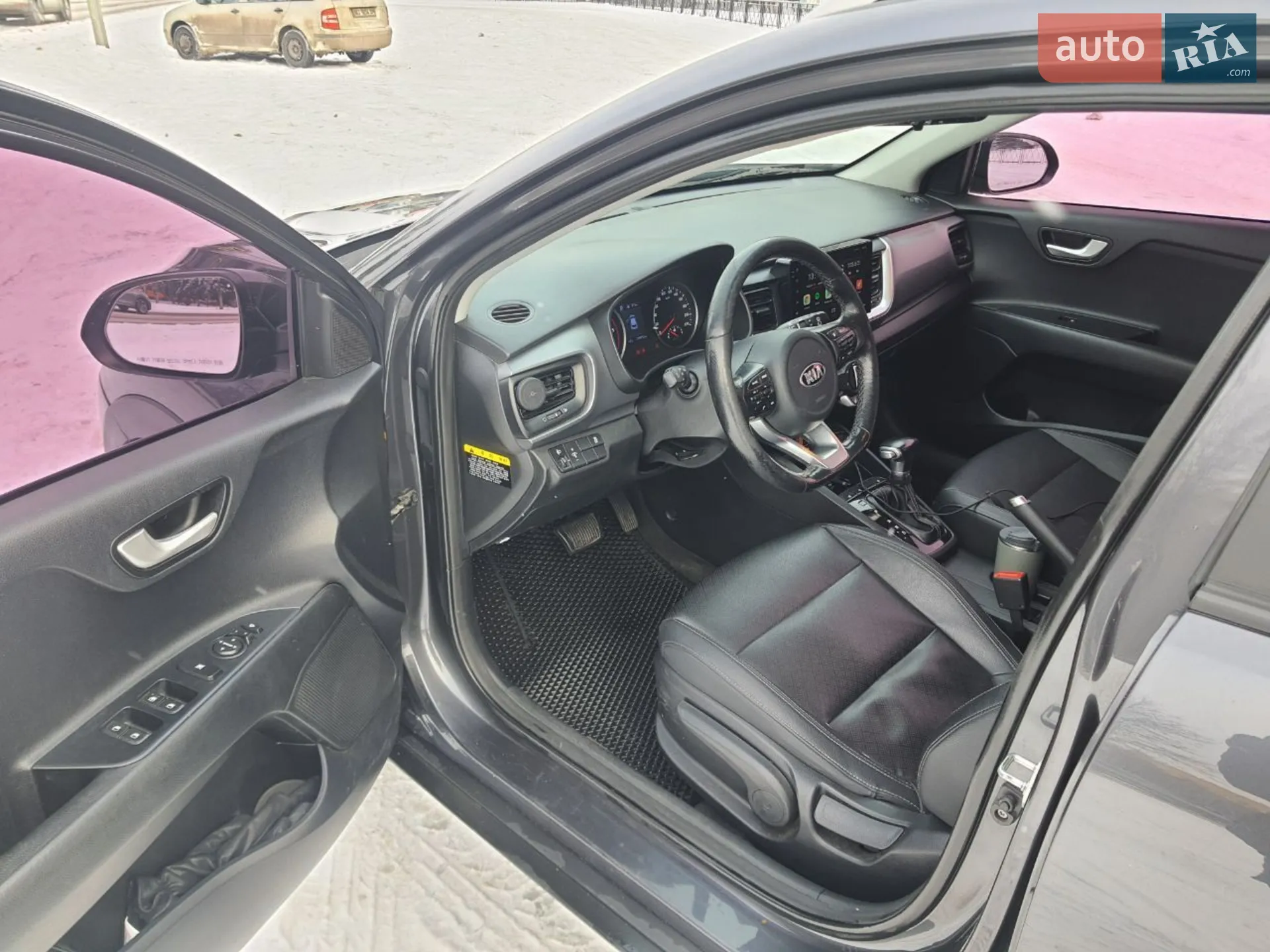 2017 Kia Stonic - мініатюра 18