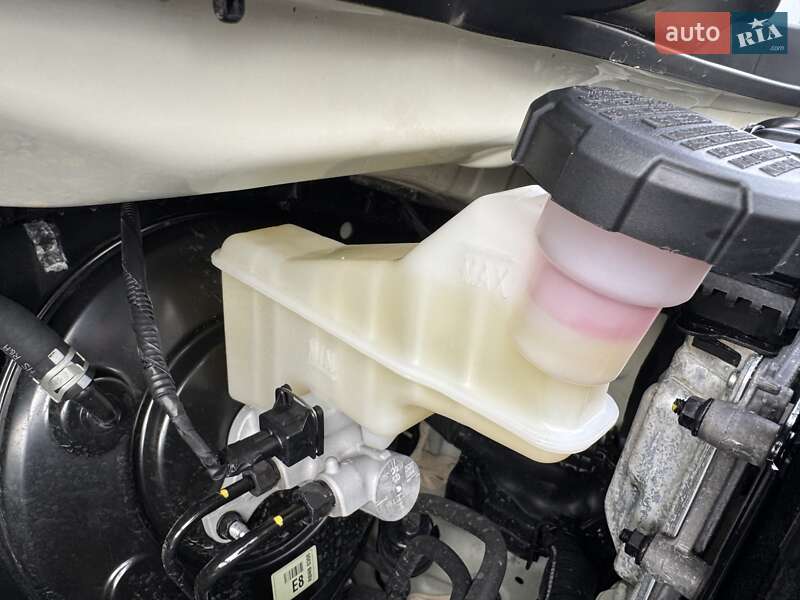 Внедорожник / Кроссовер Kia Stonic 2022 в Киеве