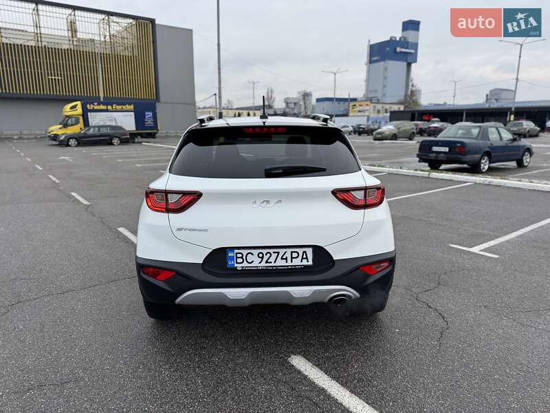 Внедорожник / Кроссовер Kia Stonic 2022 в Киеве