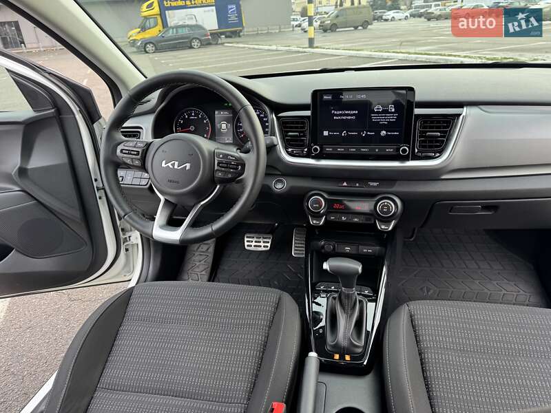 Внедорожник / Кроссовер Kia Stonic 2022 в Киеве
