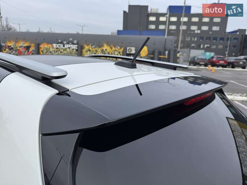 Внедорожник / Кроссовер Kia Stonic 2022 в Киеве