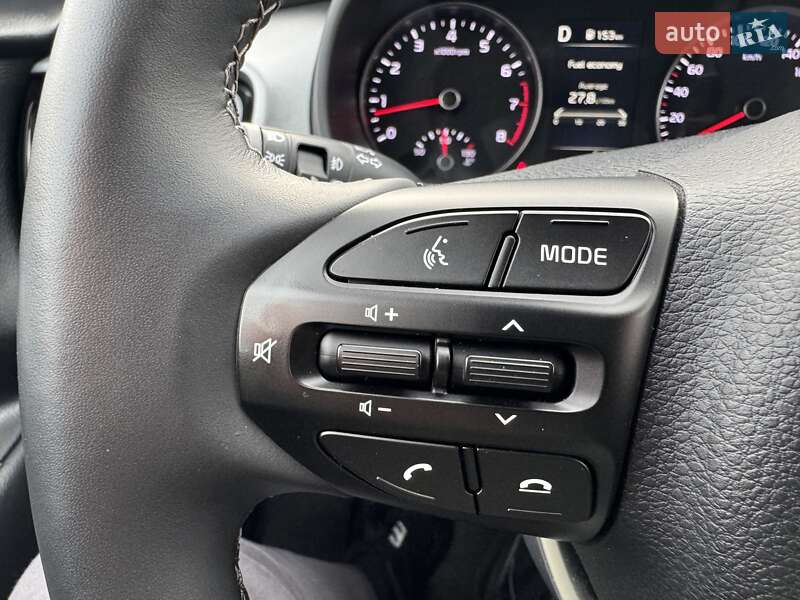 Внедорожник / Кроссовер Kia Stonic 2022 в Киеве