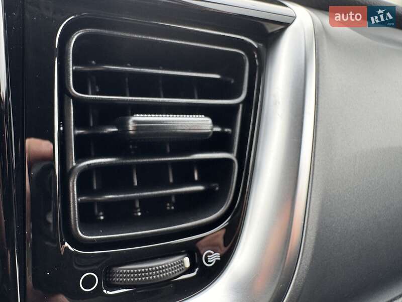 Внедорожник / Кроссовер Kia Stonic 2022 в Киеве