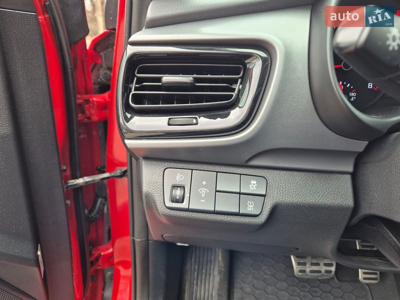 Внедорожник / Кроссовер Kia Stonic 2020 в Запорожье