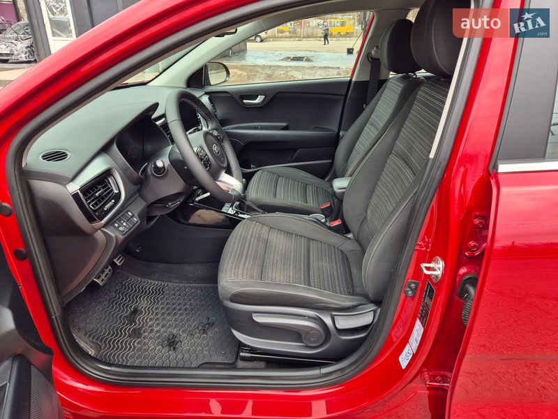 Внедорожник / Кроссовер Kia Stonic 2020 в Запорожье