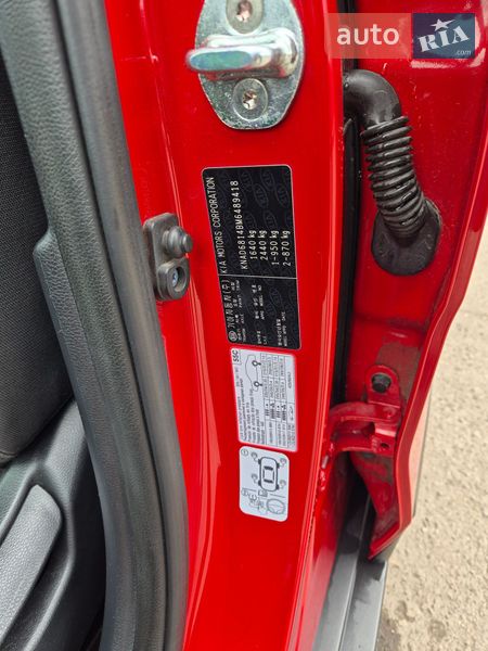 Внедорожник / Кроссовер Kia Stonic 2020 в Запорожье