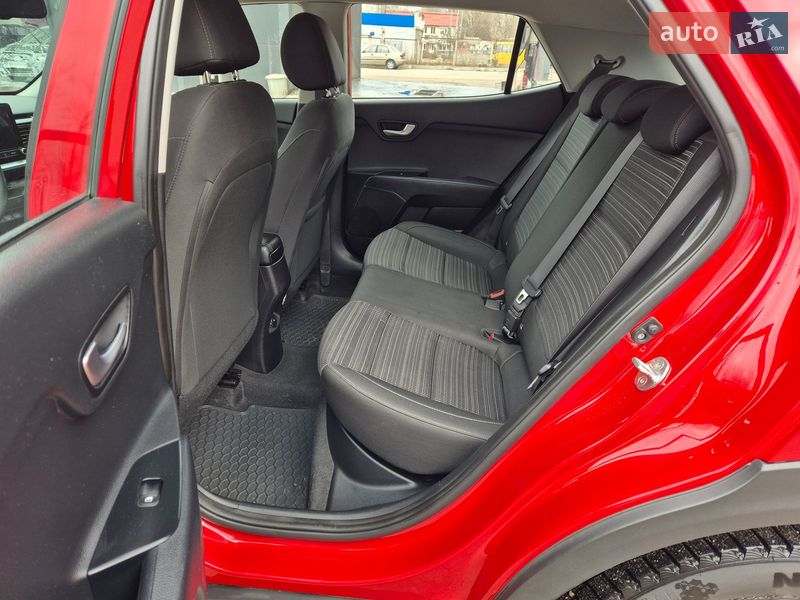 Внедорожник / Кроссовер Kia Stonic 2020 в Запорожье