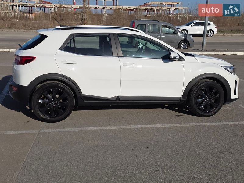 Внедорожник / Кроссовер Kia Stonic 2018 в Киеве фото 8 Внедорожник / Кроссовер Kia Stonic 2018 в Киеве