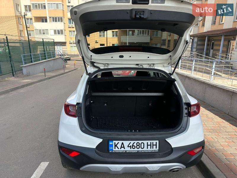 Позашляховик / Кросовер Kia Stonic 2019 в Києві