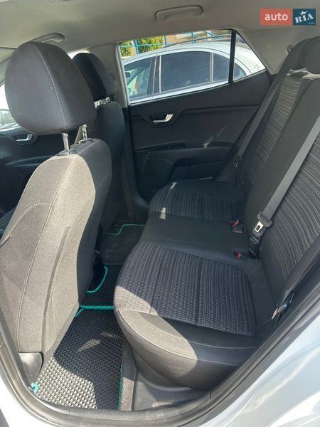 Позашляховик / Кросовер Kia Stonic 2019 в Києві