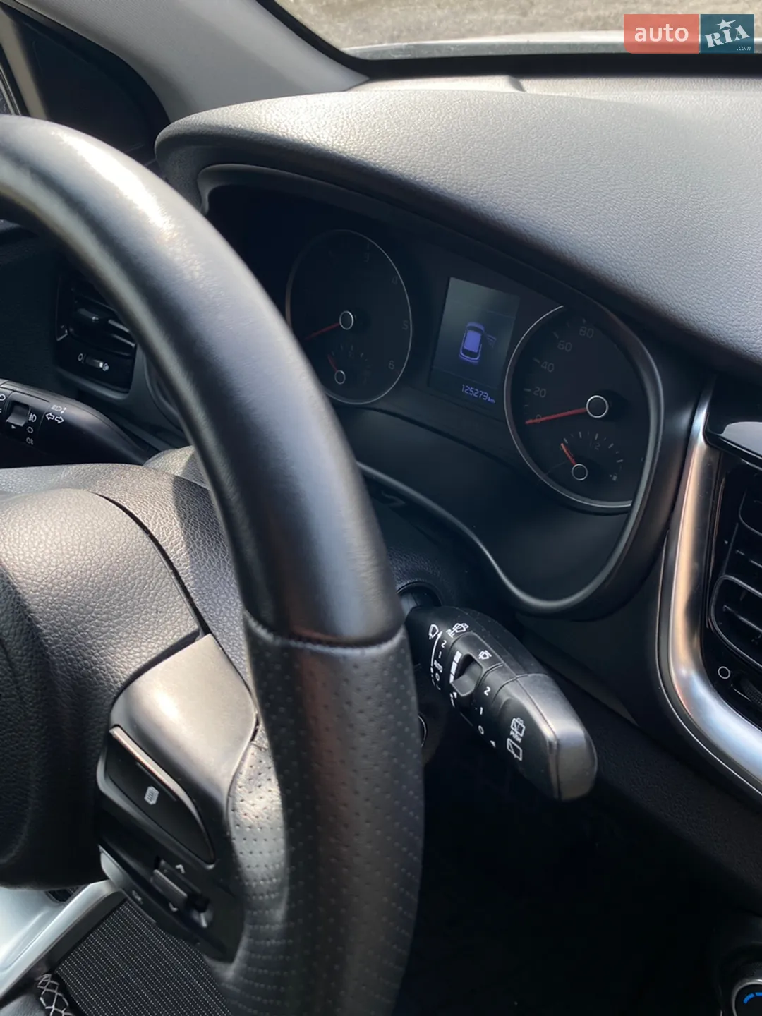 2019 Kia Stonic - мініатюра 56