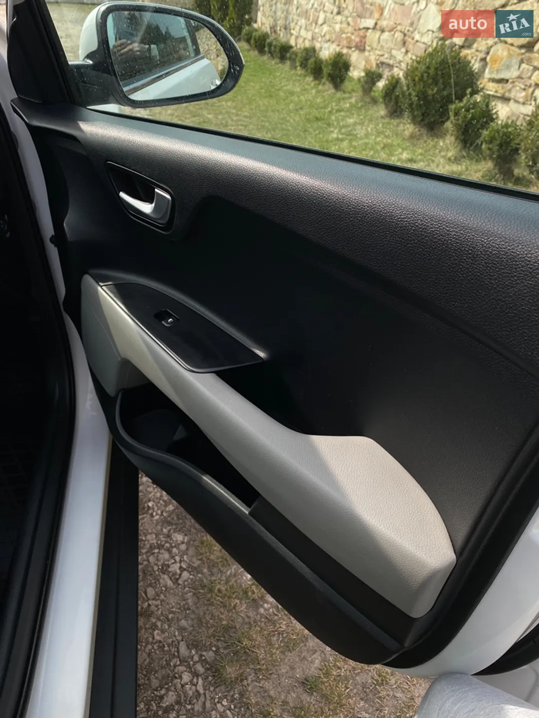 2019 Kia Stonic - мініатюра 61