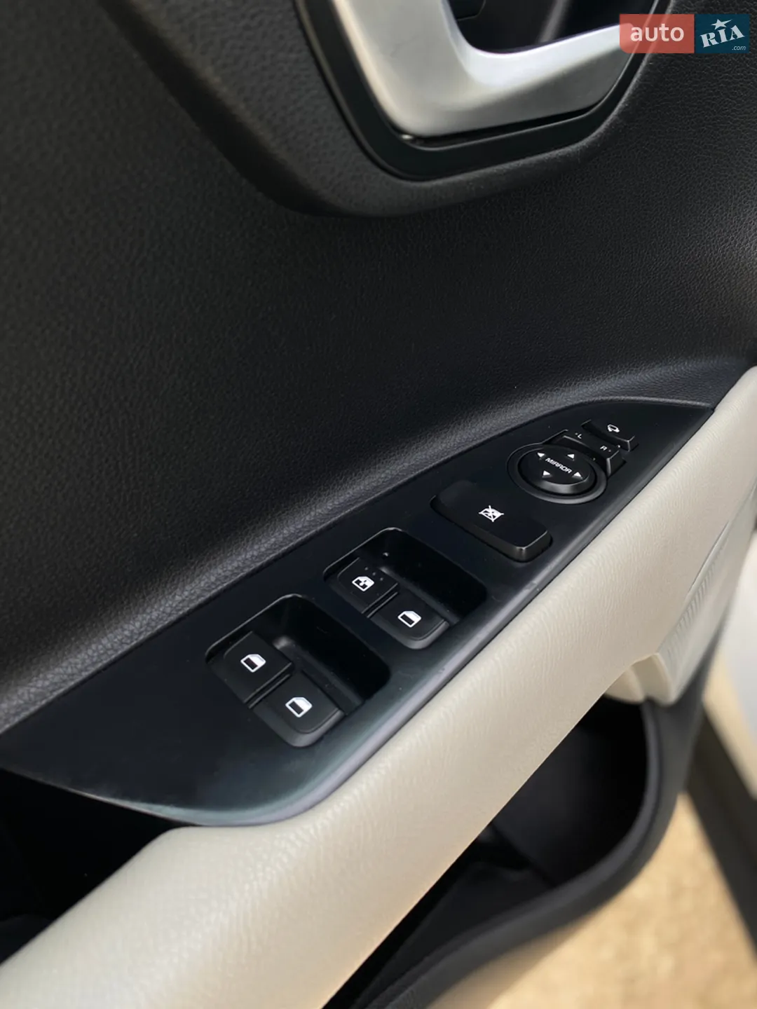2019 Kia Stonic - мініатюра 80