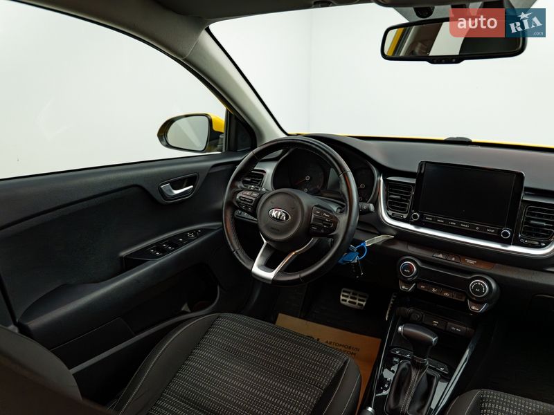 Позашляховик / Кросовер Kia Stonic 2020 в Києві