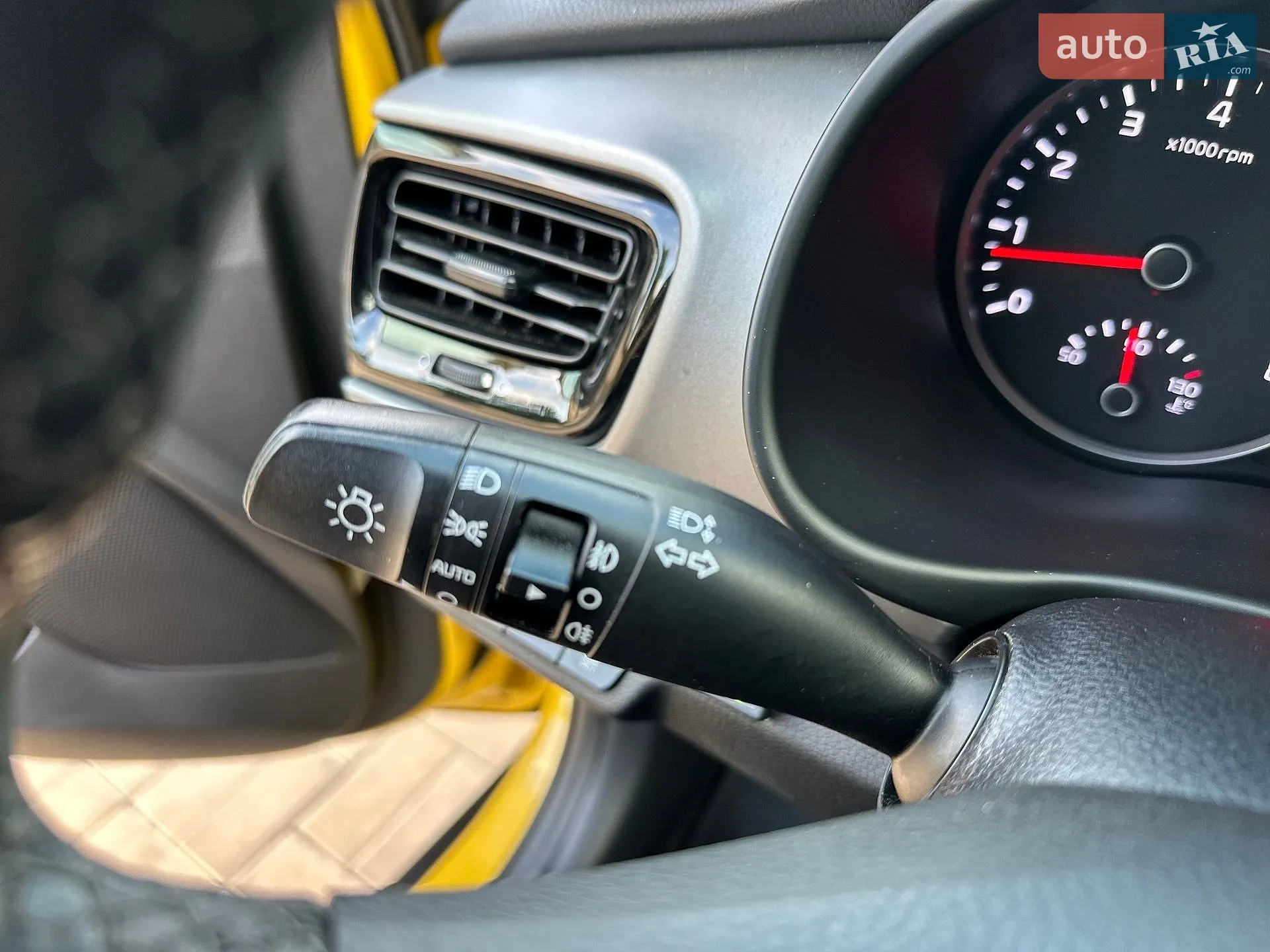 2020 Kia Stonic - мініатюра 44