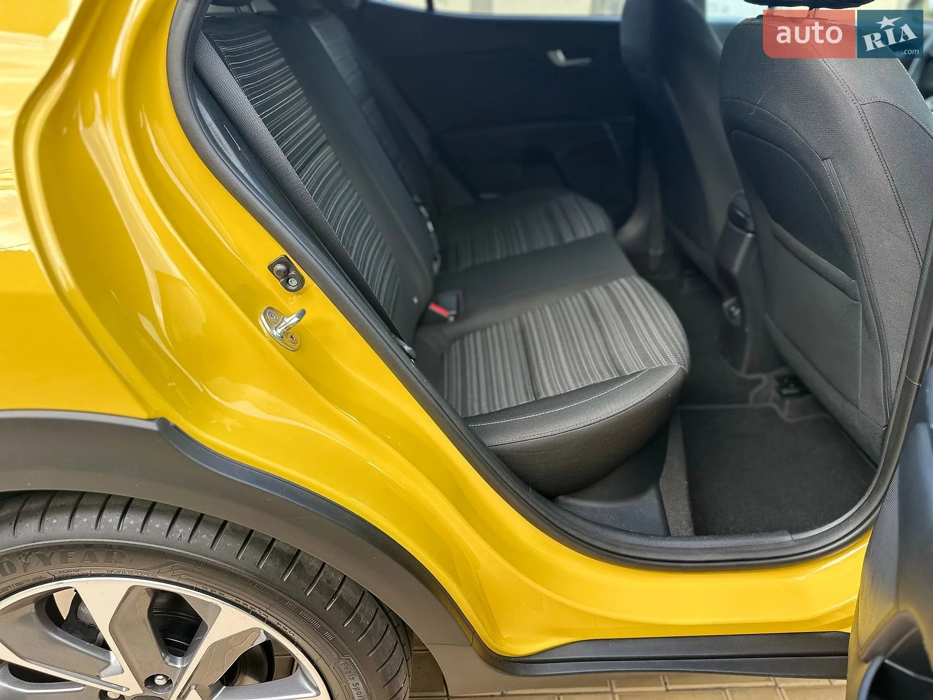 2020 Kia Stonic - мініатюра 61
