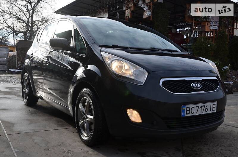 Мінівен Kia Venga 2012 в 