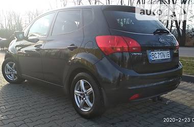 Мінівен Kia Venga 2012 в 