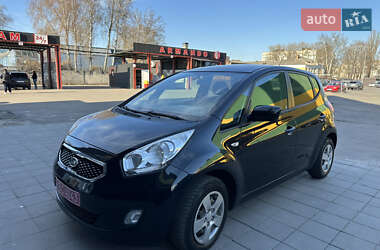 Микровэн Kia Venga 2013 в 