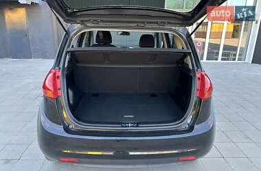 Микровэн Kia Venga 2013 в 