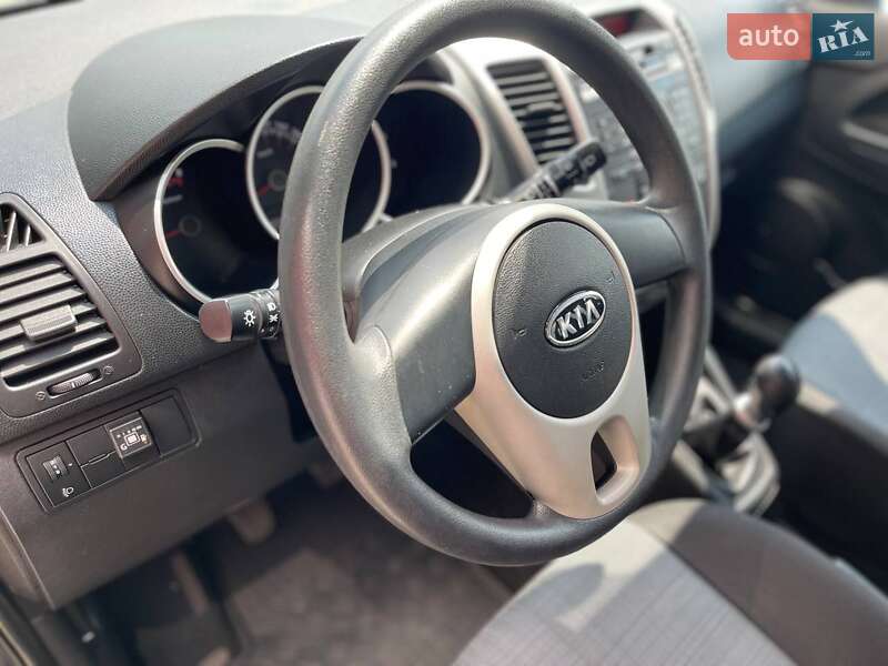 Мікровен Kia Venga 2012 в Києві