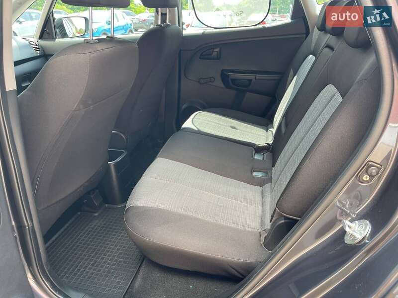 Мікровен Kia Venga 2012 в Києві