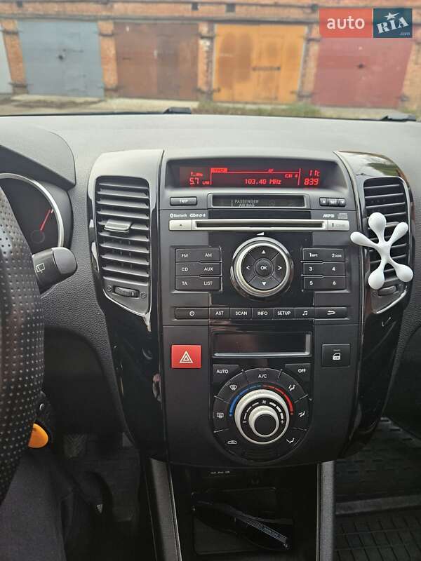 Микровэн Kia Venga 2010 в Сумах