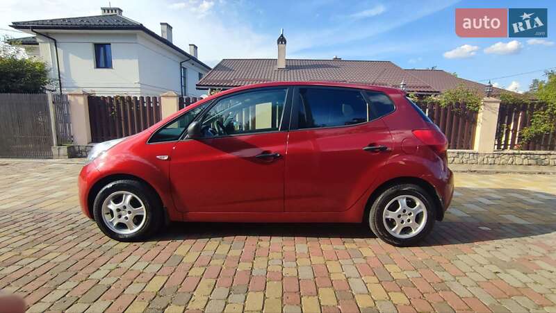 Мікровен Kia Venga 2011 в Львові