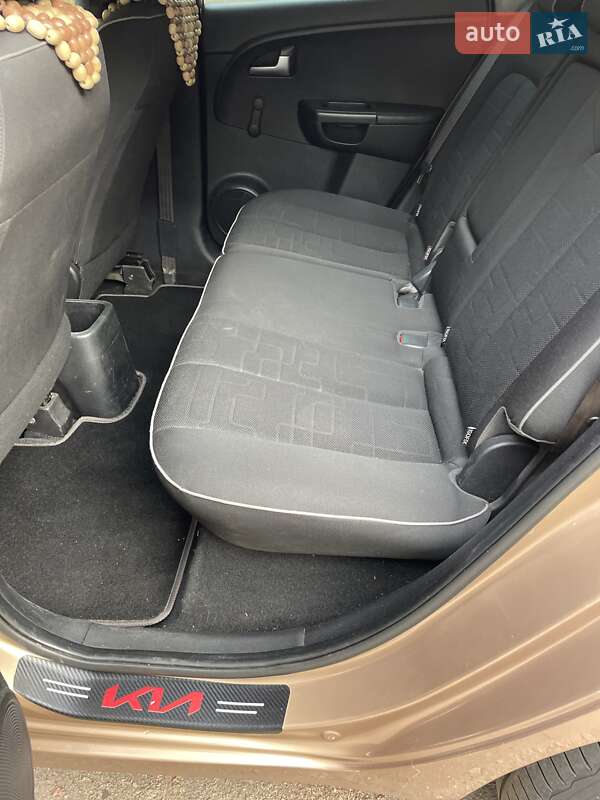 Мікровен Kia Venga 2010 в Чернігові