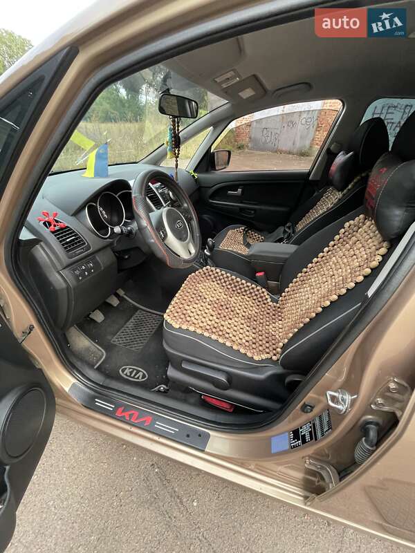 Мікровен Kia Venga 2010 в Чернігові