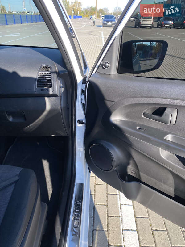 Мікровен Kia Venga 2010 в Нововолинську фото 23 Мікровен Kia Venga 2010 в Нововолинську