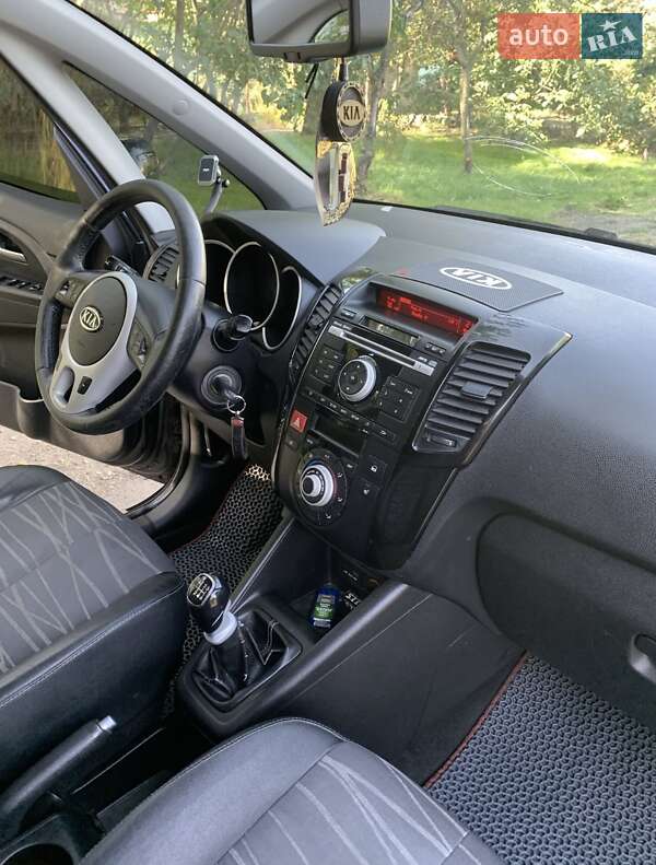 Микровэн Kia Venga 2010 в Николаеве