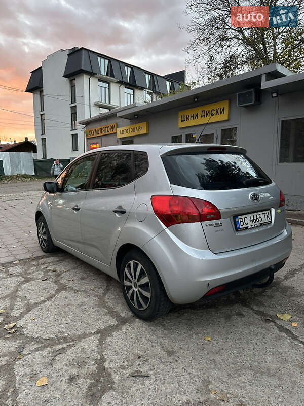 Микровэн Kia Venga 2011 в Львове