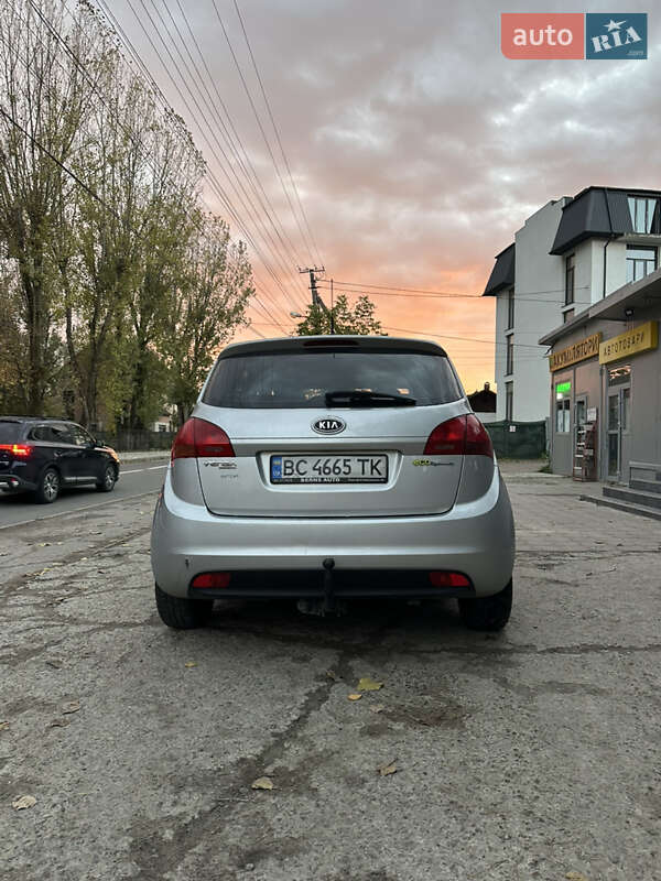 Микровэн Kia Venga 2011 в Львове