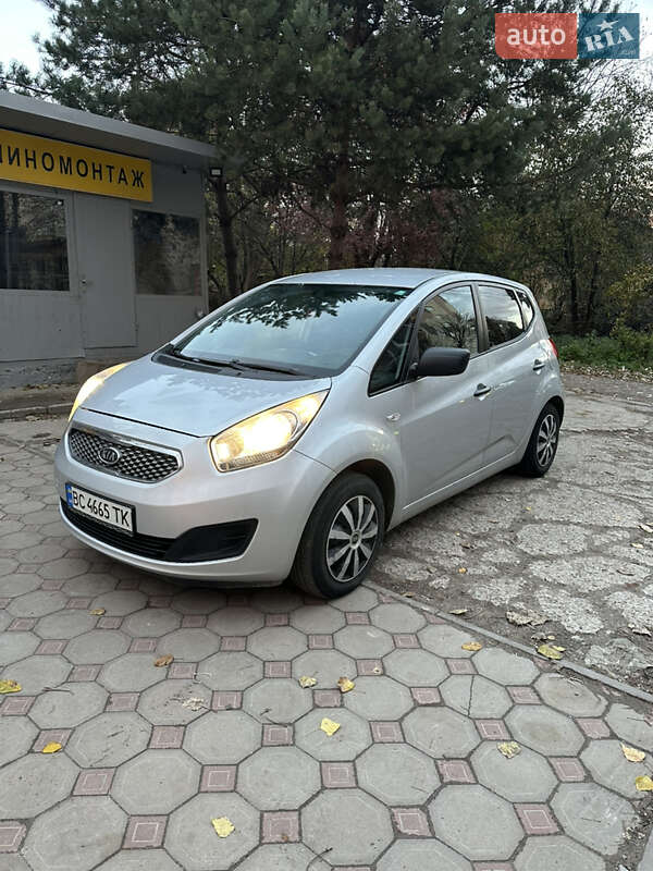 Микровэн Kia Venga 2011 в Львове