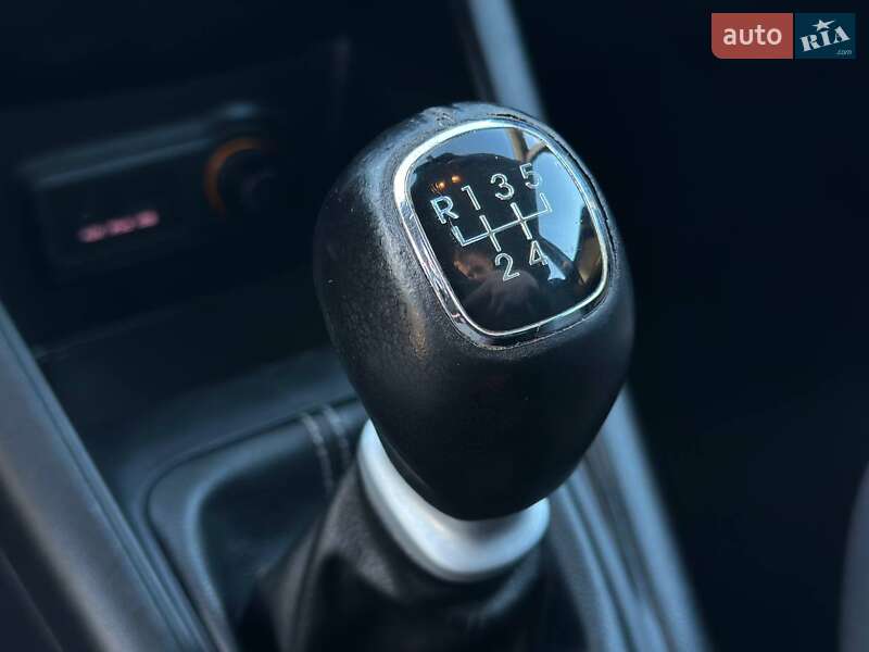 Микровэн Kia Venga 2010 в Киеве