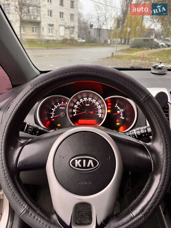 Микровэн Kia Venga 2011 в Борисполе