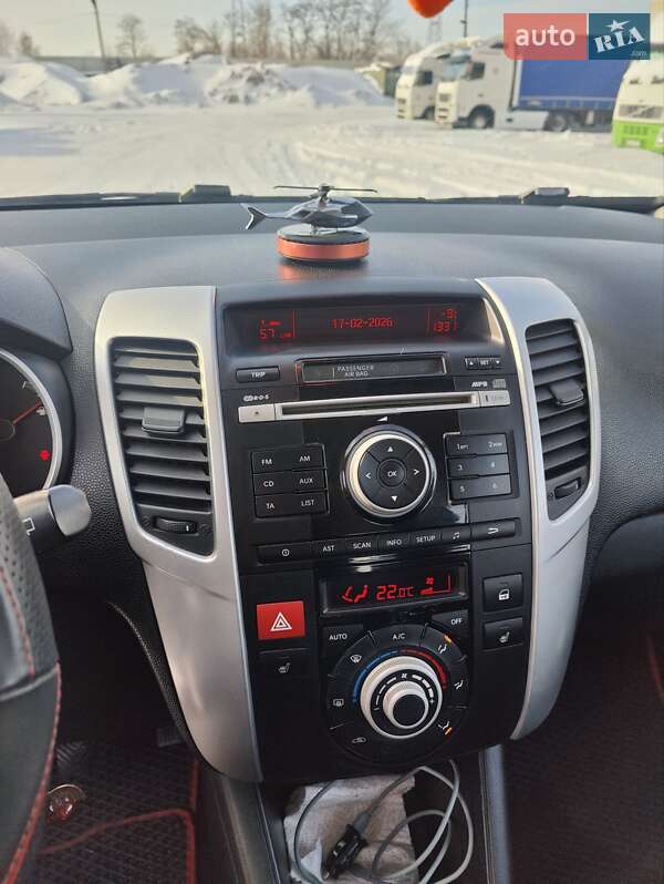 Микровэн Kia Venga 2011 в Чернигове фото 10 Микровэн Kia Venga 2011 в Чернигове