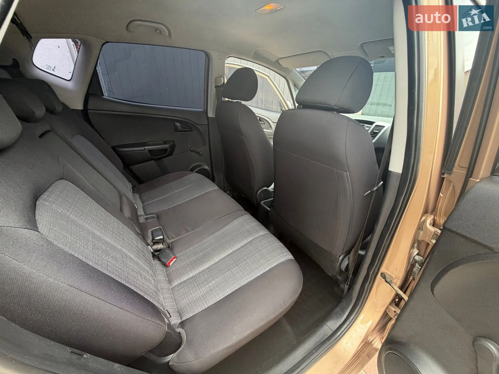 2010 Kia Venga - мініатюра 31