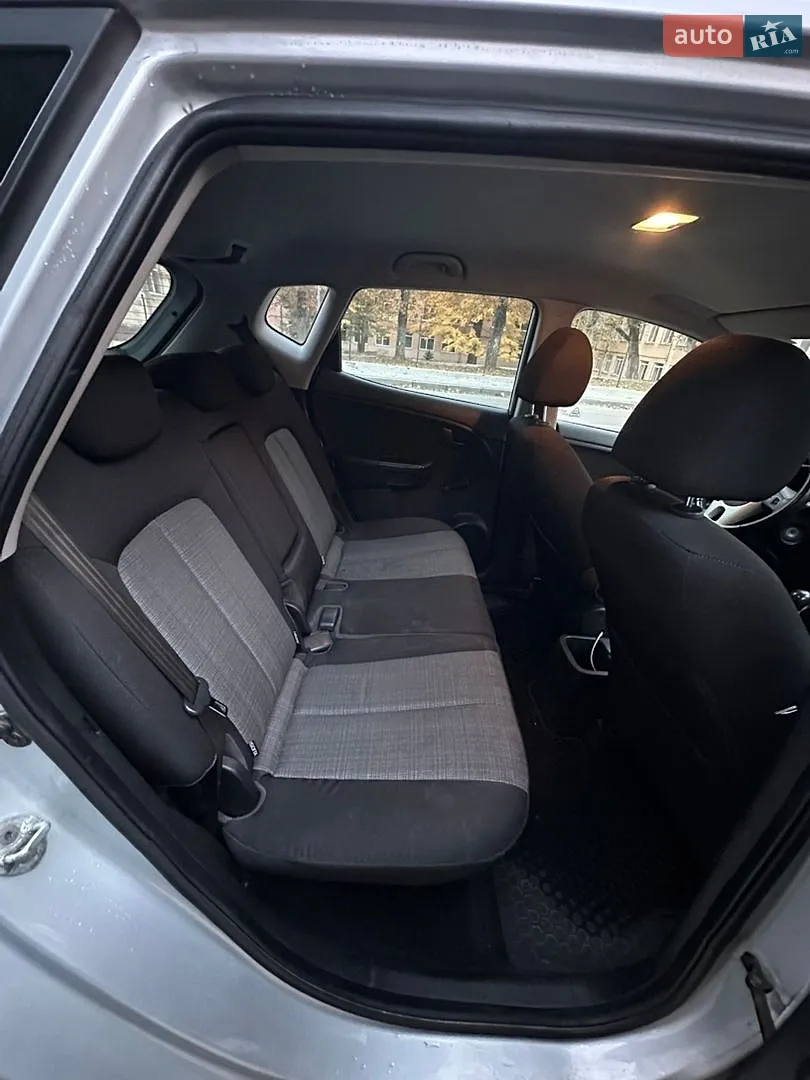 2011 Kia Venga - мініатюра 31