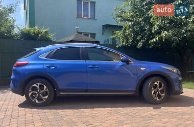 Хэтчбек Kia XCeed 2020 в 