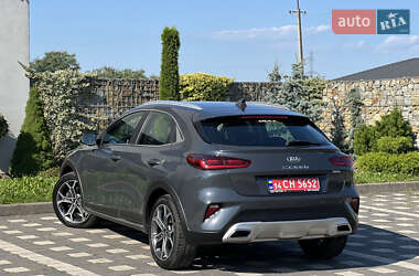 Хэтчбек Kia XCeed 2021 в 