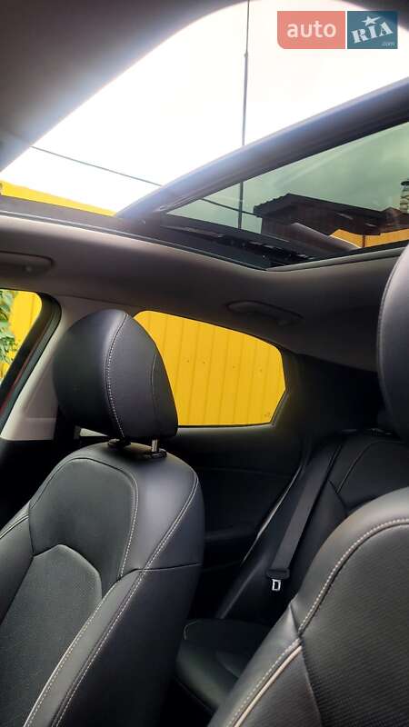 Хэтчбек Kia XCeed 2020 в Раздельной