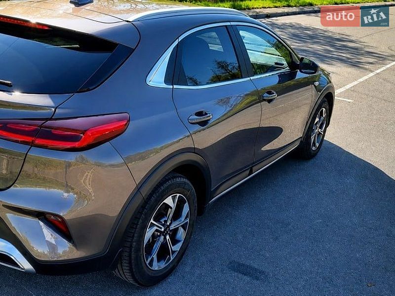 Хэтчбек Kia XCeed 2020 в Киеве