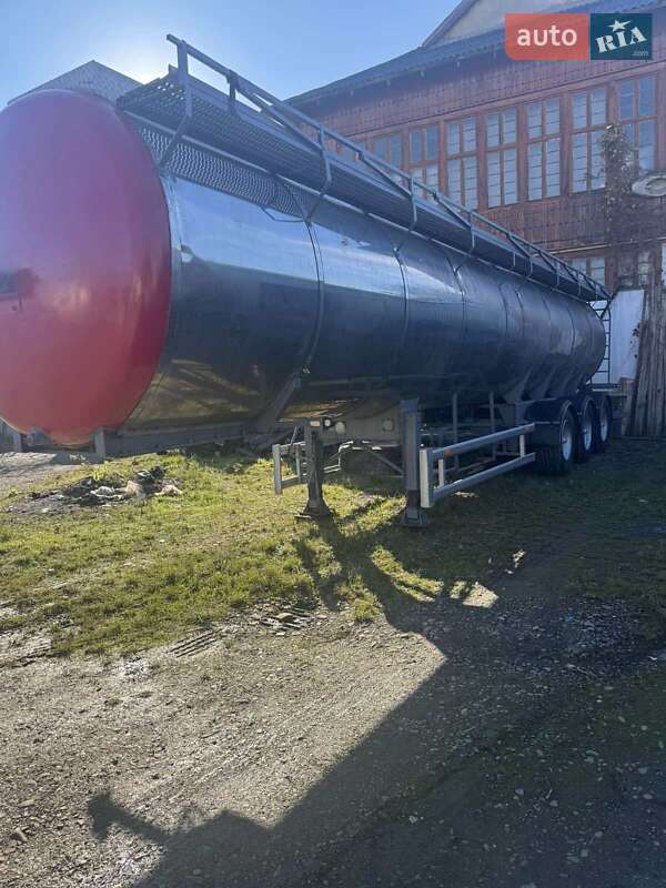 Цистерна напівпричіп Klaeser TSA 1983 в Чернівцях
