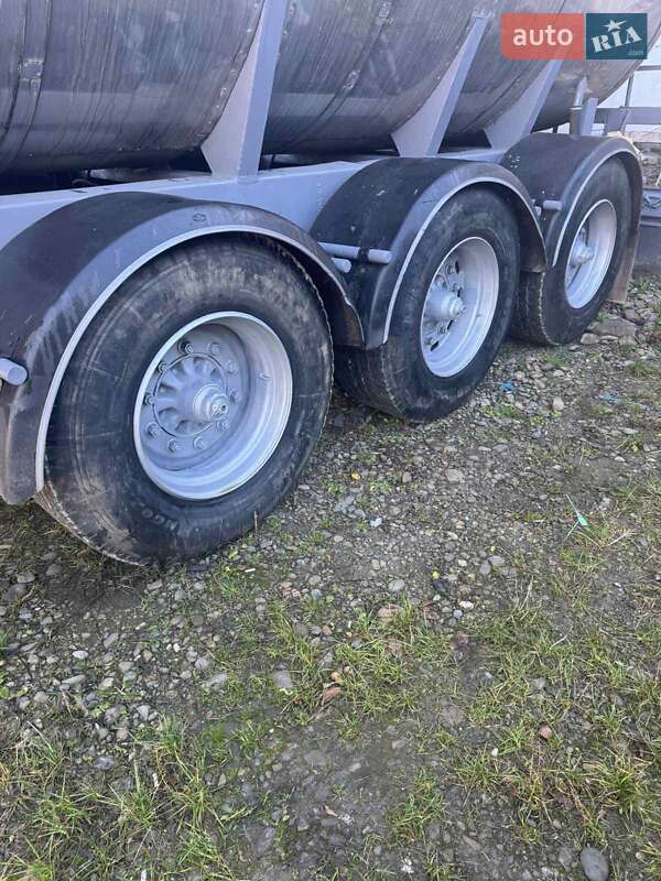 Цистерна напівпричіп Klaeser TSA 1983 в Чернівцях