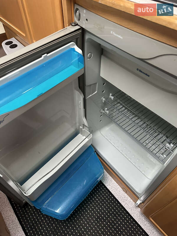 Прицеп дача Knaus AZUR 2003 в Тернополе фото 11 Прицеп дача Knaus AZUR 2003 в Тернополе